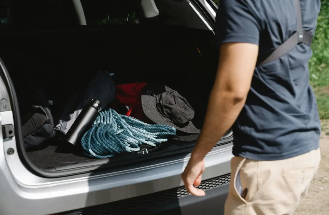 17 Essential Items to Always Keep in Your Car