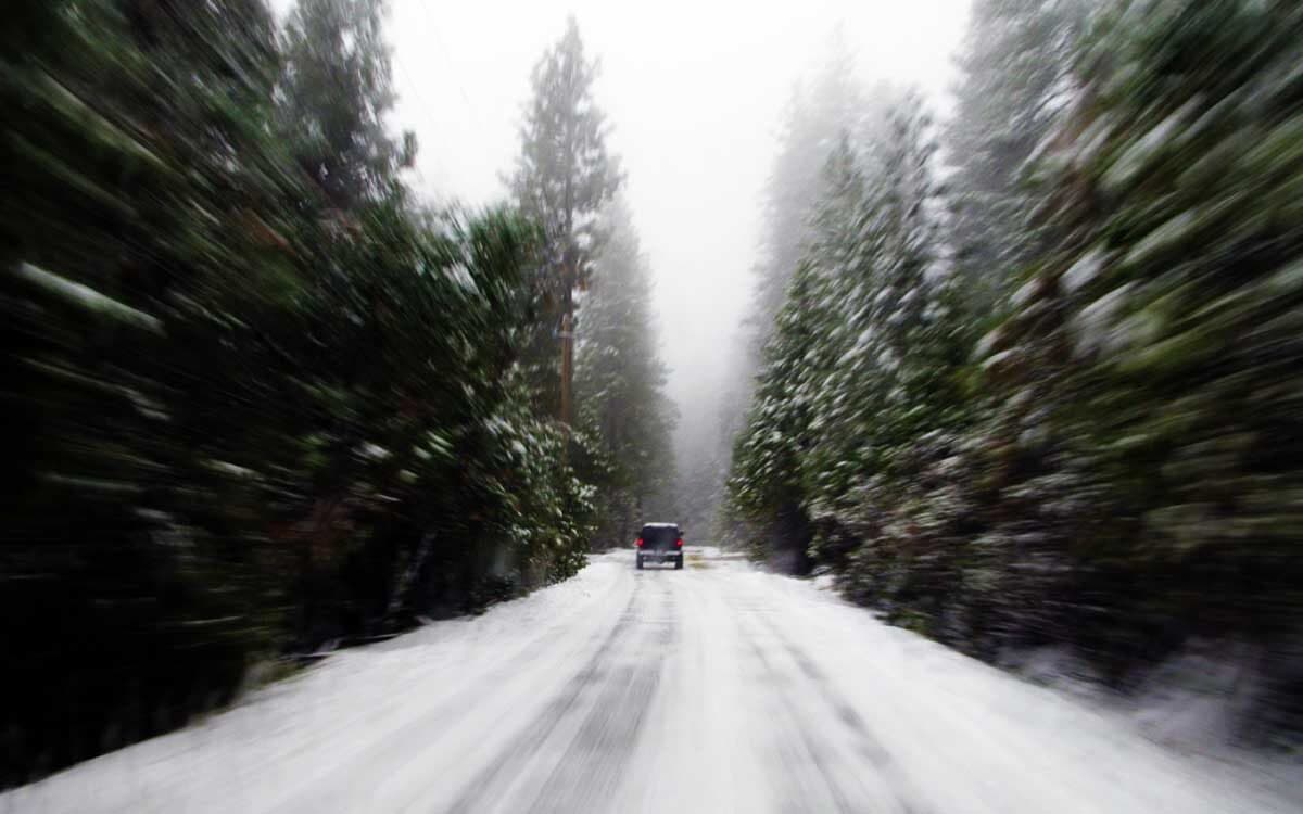 How to Drive Safely in Snow: A Comprehensive Guide